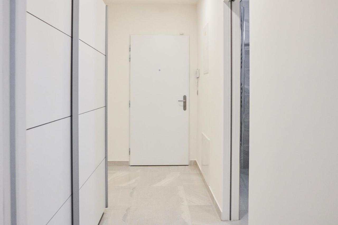 Apartments Harfa ปราก ภายนอก รูปภาพ