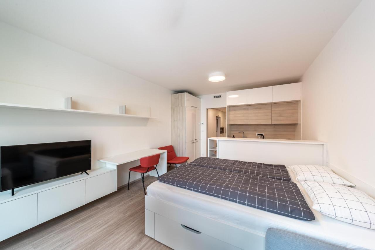 Apartments Harfa ปราก ภายนอก รูปภาพ