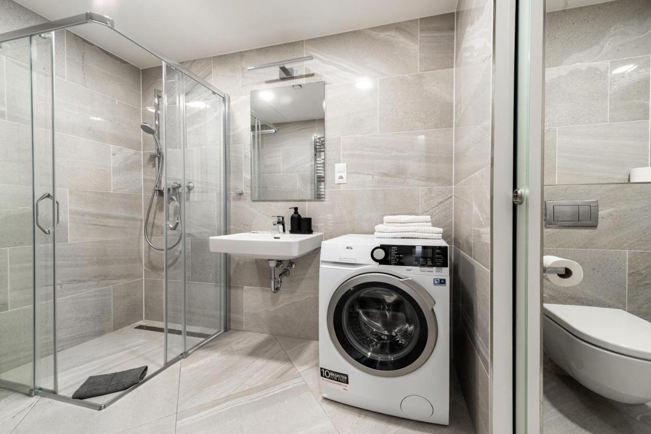 Apartments Harfa ปราก ภายนอก รูปภาพ